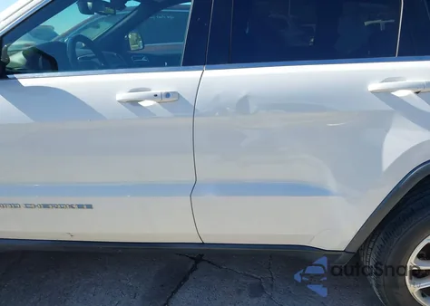 2016 Jeep Grand Cherokee Laredo z USA, uszkodzony, nr VIN 1C4RJFAG0GC454664